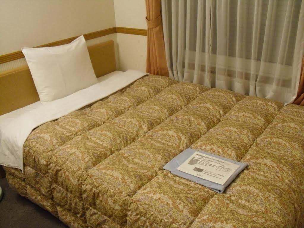 Toyoko Inn Sendai-Eki Nishi-Guchi Chuo Exterior photo